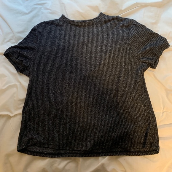 Grey crop T-Shirt - Picture 1 of 2